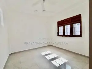 New solid Modern super luxury House-piliyandala
