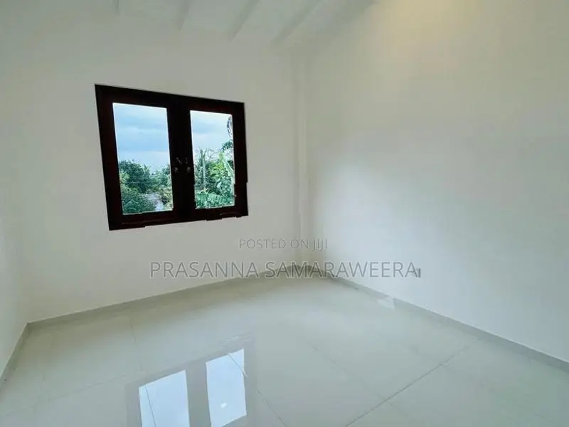 සුඛෝපභෝගී නවීනතම සුවිසල් දෙමහල් නිවස විකිණීමට piliyandala
