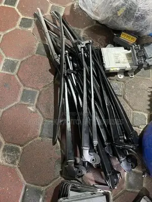Toyota Vitz KSP130 Wiper Arm