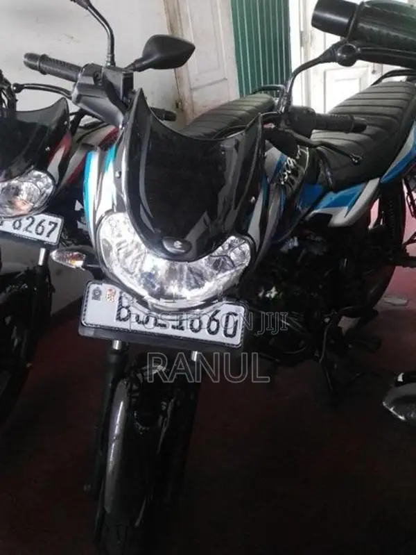 Bajaj Discover 125 2023
