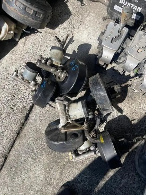 Toyota Corolla 141 Brake Booster Complete