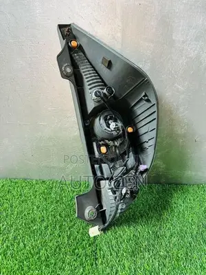 Aqua NHP10 MDL Tail Light Left Side