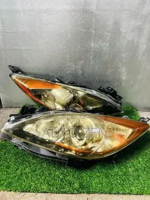 Mazda 3 2012mdl Headlight