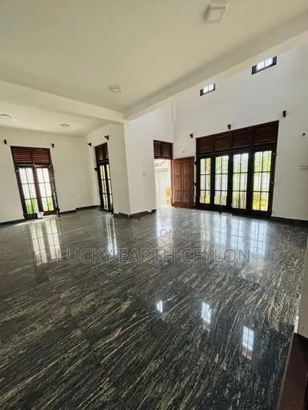 Kesbewa Beautiful 3 Storey Spacious House for Sale (S138)