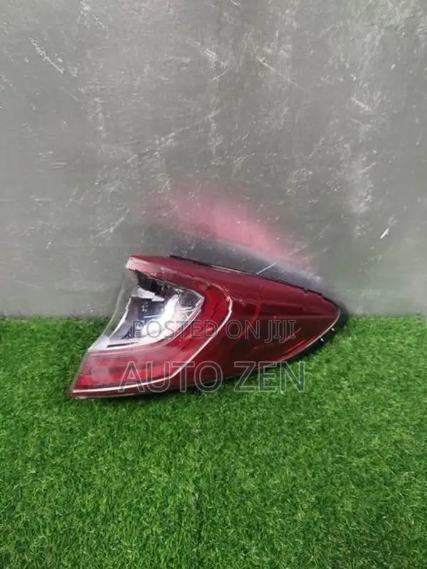 CHR TAILLIGHT