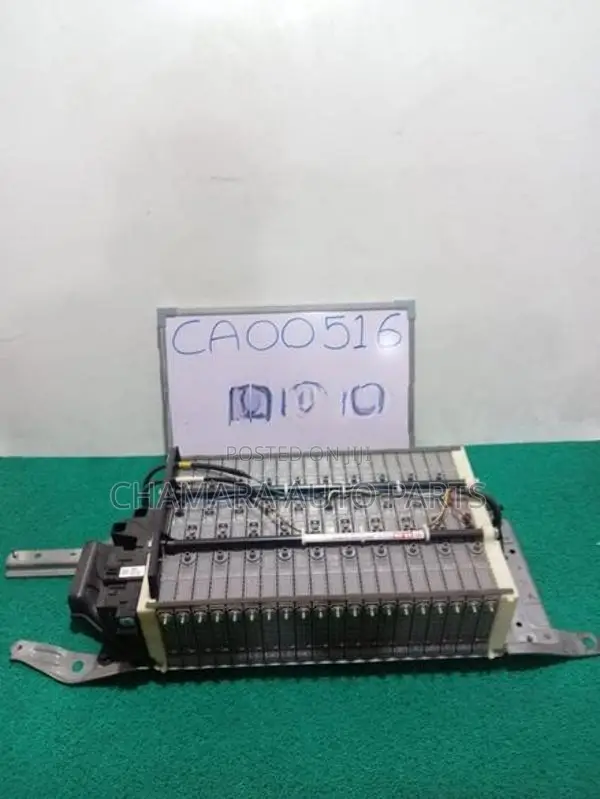 Toyota Aqua (NHP10) Battery Cells