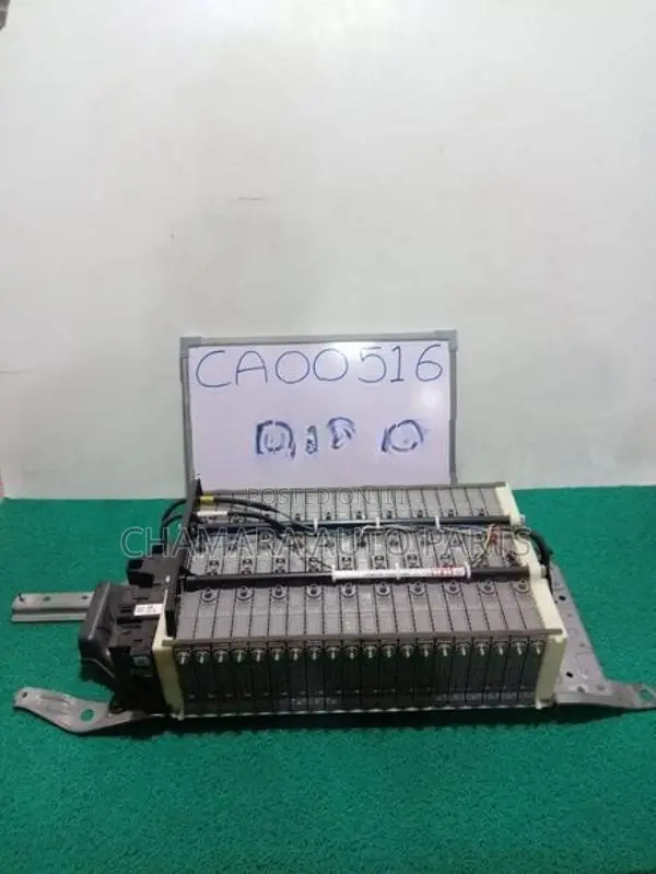 Toyota Aqua (NHP10) Battery Cells