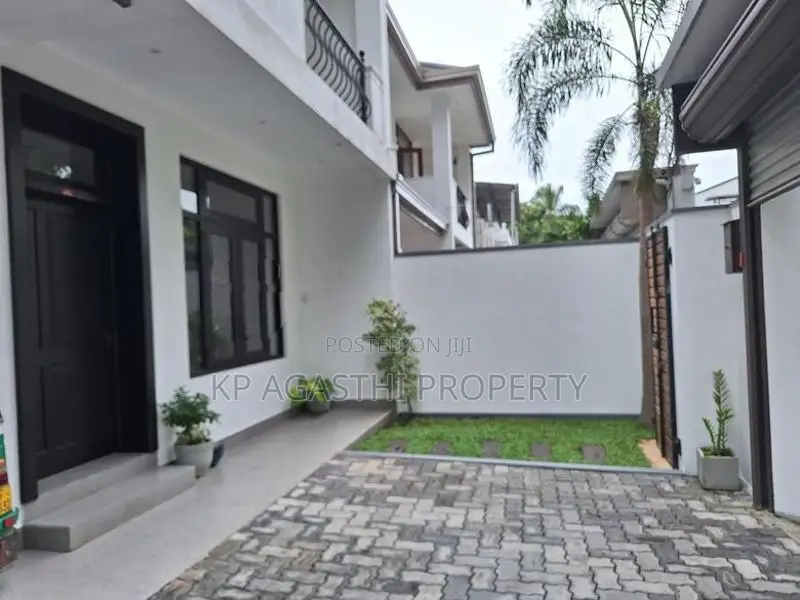 New House for Sale in Kalubowila