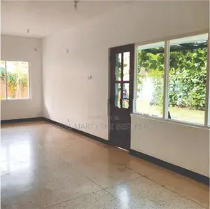 Mount Lavinia 6BR (24P) Luxury House for Sale
