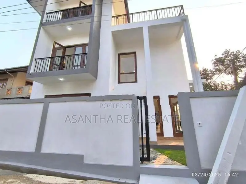 (NNI-69) Architect designed super luxury house for sale