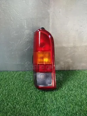 DA52 Tail Light