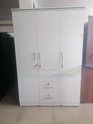 New Melamine 3 Door Wardrobe White Colour Cupboard 6*4ft
