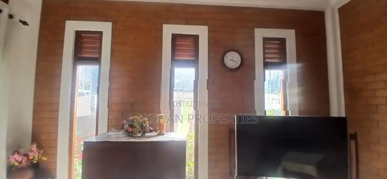 House For Sale In Maharagama Arewwala
