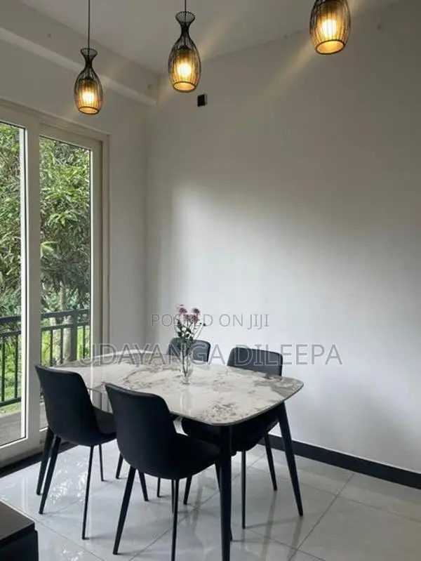 Restaurant Dining Table