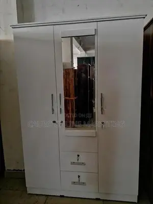 New White Colour 6*4 Wardrobe 3 Door Cupboard