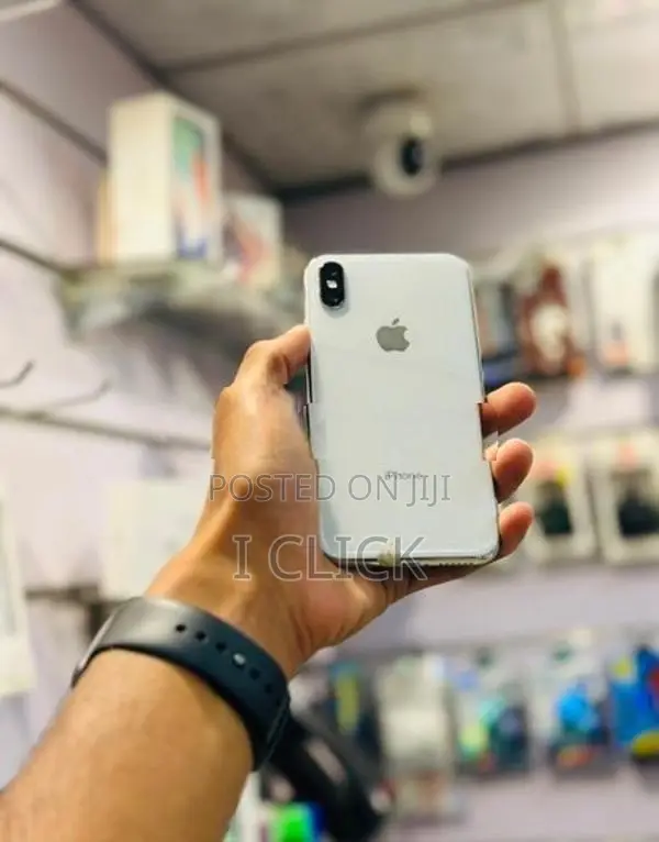 Apple iPhone XS 256GB (Used)