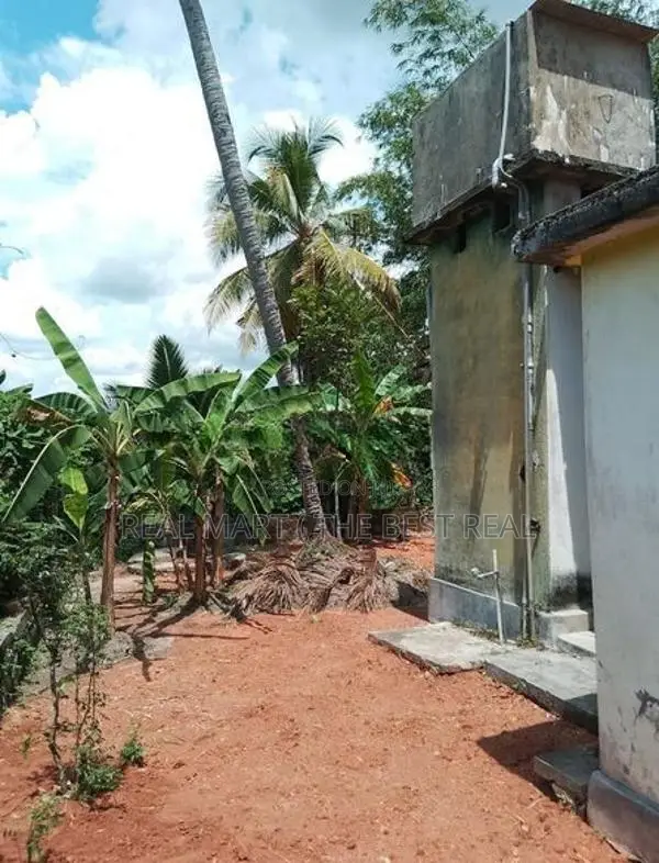 Nittambuwa 4BR (54.56P) House for Sale in Udammita