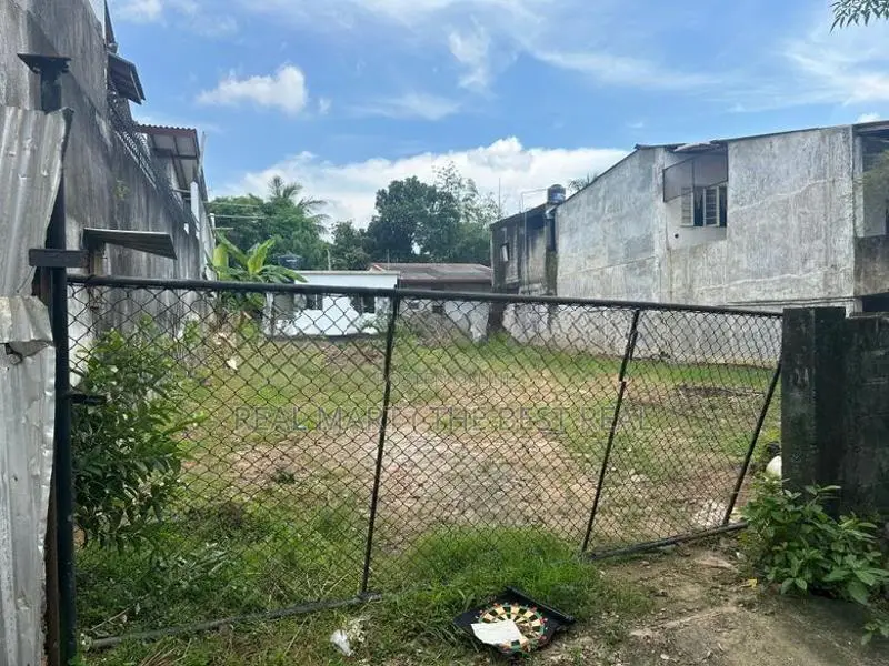 Kotte: 13.5 Perches Commercial Land for Sale in Madiwela