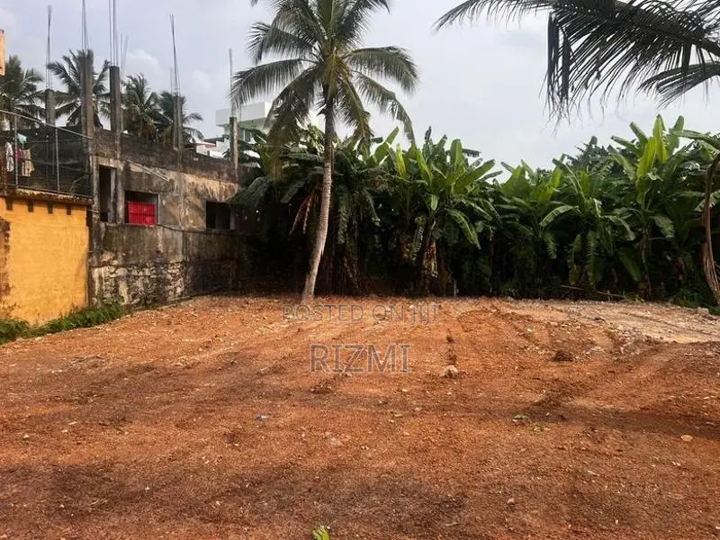 10.25 Perches Land for Sale in Kalubowila Ratnaveli Road