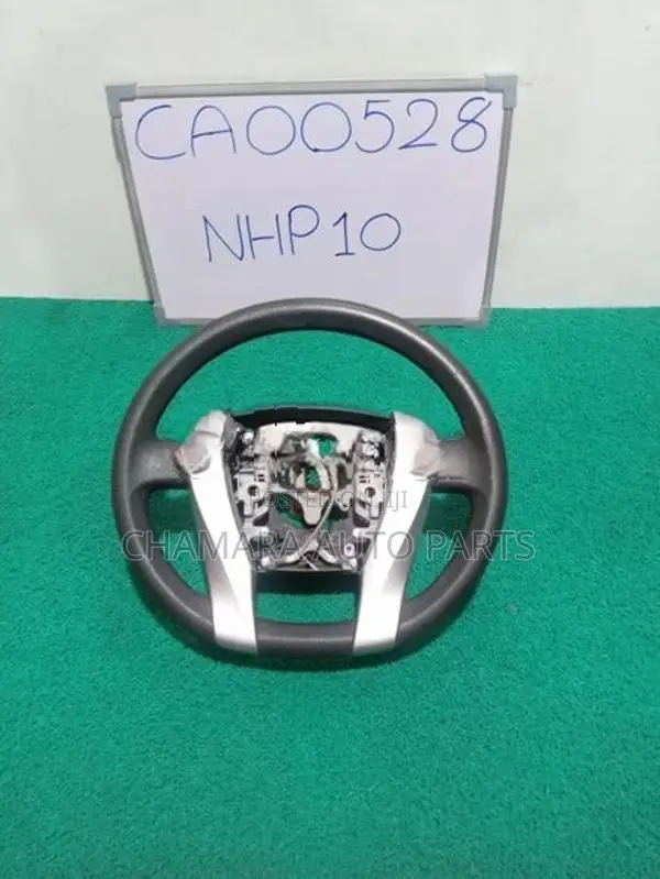 Toyota Aqua (NHP-10) Steering Wheel
