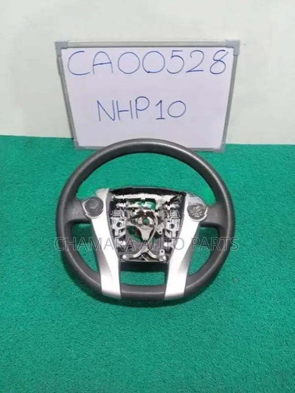 Toyota Aqua (NHP-10) Steering Wheel