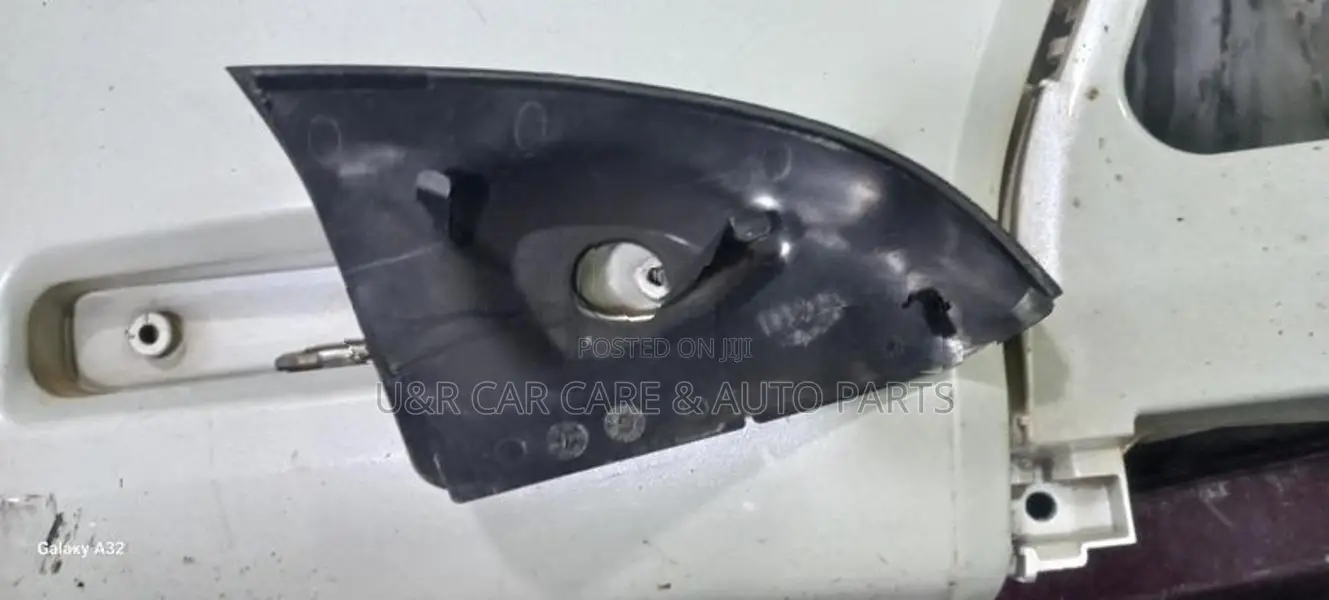 Suzuki Swift RS Mirror Under Cup