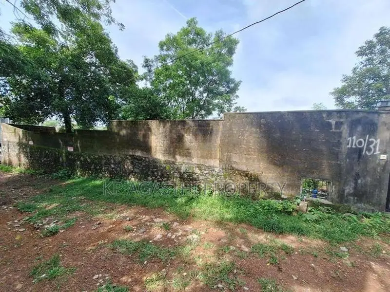 40/20 Super Land for Sale in Nugegoda Haert