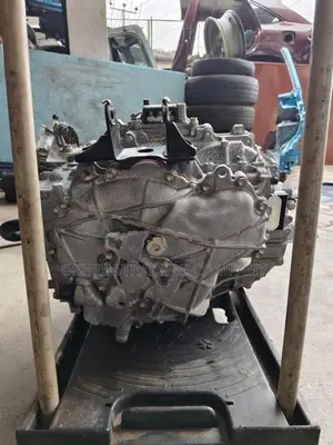 Voxy Noah Esquire Gear Box