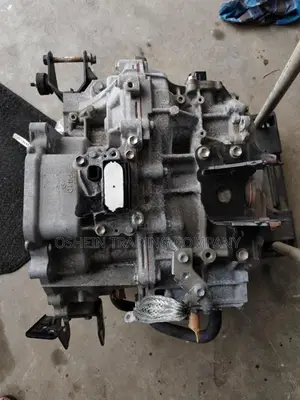 Voxy Noah Esquire Gear Box