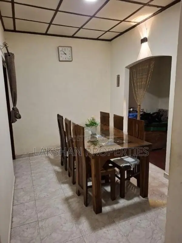 House For Sale In Maharagama Arewwala