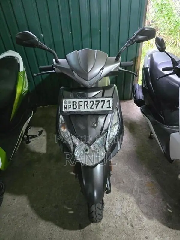 Honda Dio 2017