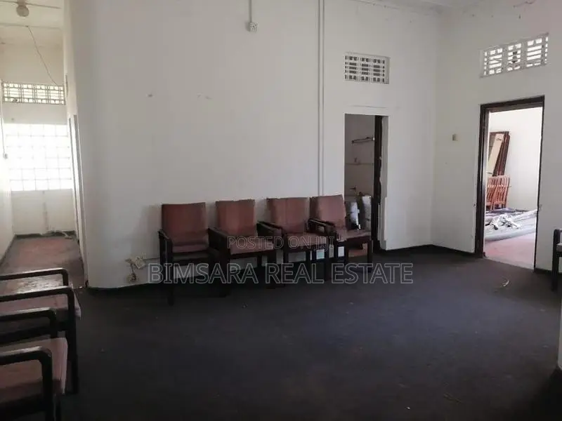 5BR HOUSE FOR LEASE ON COMMERCIAL PURPOSE - AT MAIN STREET, BALAPITIYA