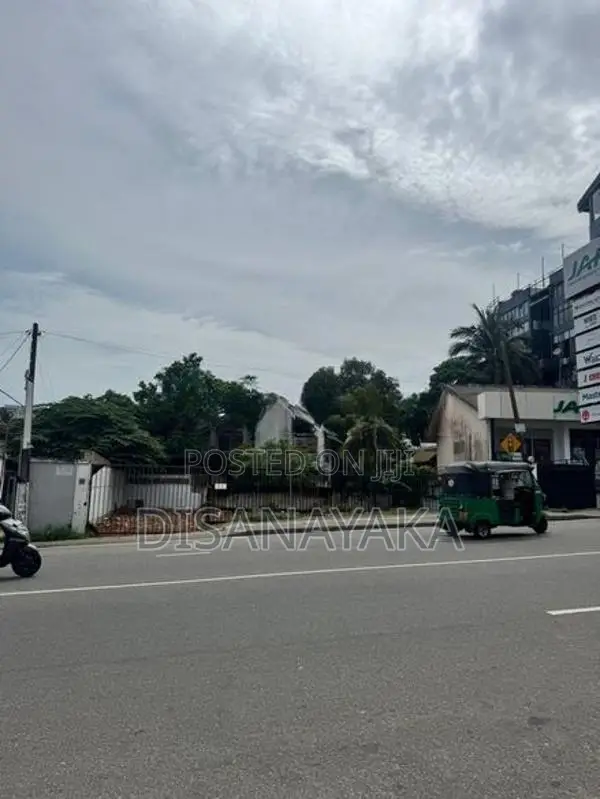 Commercial Land for Sale Nawala Ds1217