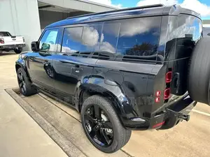 Land Rover Defender HSE dynamic 2025