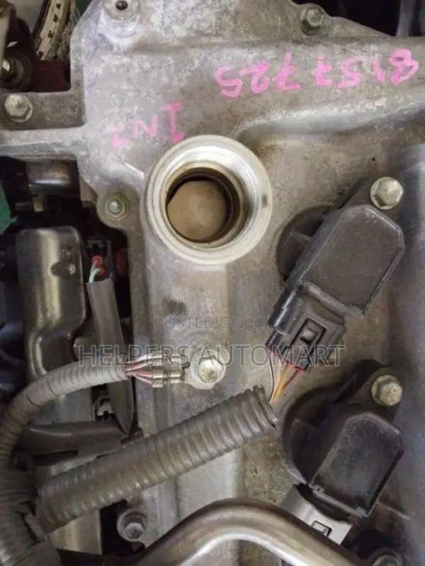 Toyota aqua NHP 10 Engine Motte