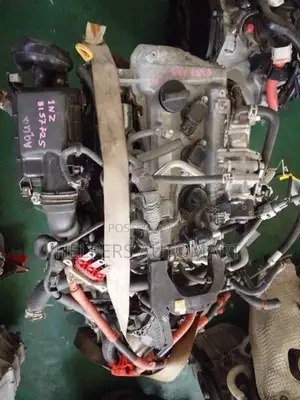 Toyota aqua NHP 10 Engine Motte