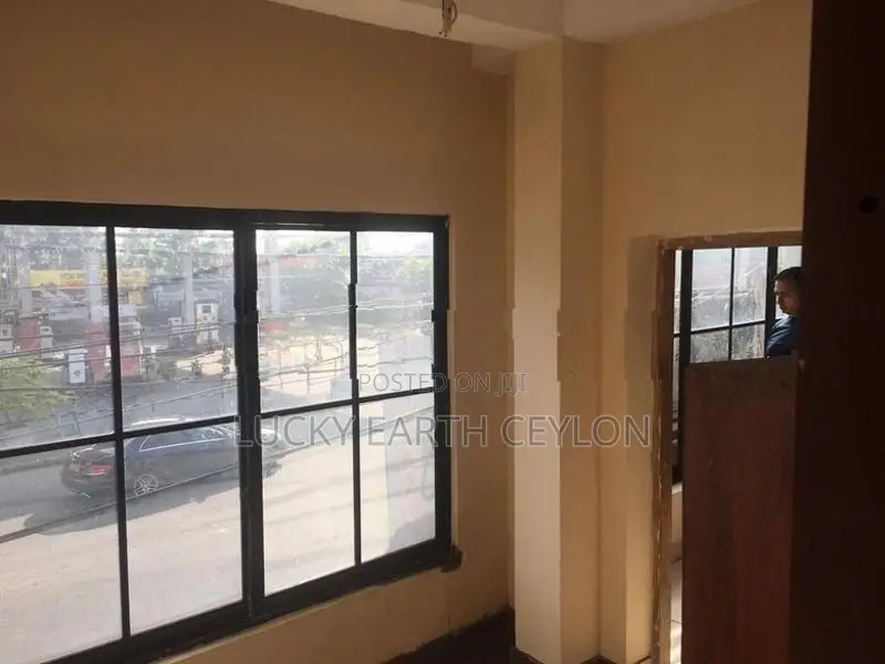 Mount Lavinia Galle Road Office Space for Rent (mg1039)