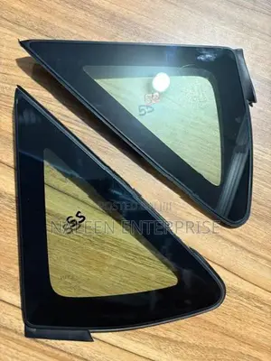 Suzuki Wagon R MH55 Front Body Glass