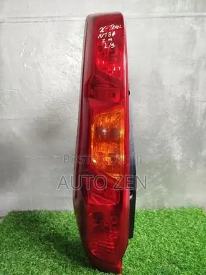 X-Trail Nt31 Tail Lights