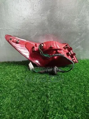 G11 SYLPHY TAIL LIGHT