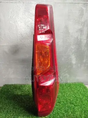 X-Trail Nt31 Tail Lights