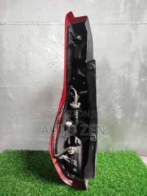 X-Trail Nt31 Tail Lights