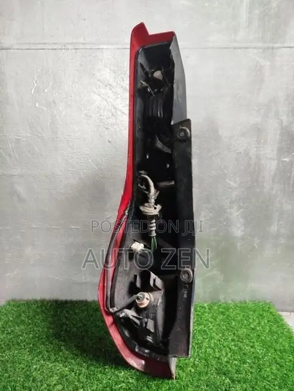 X-Trail Nt31 Tail Lights