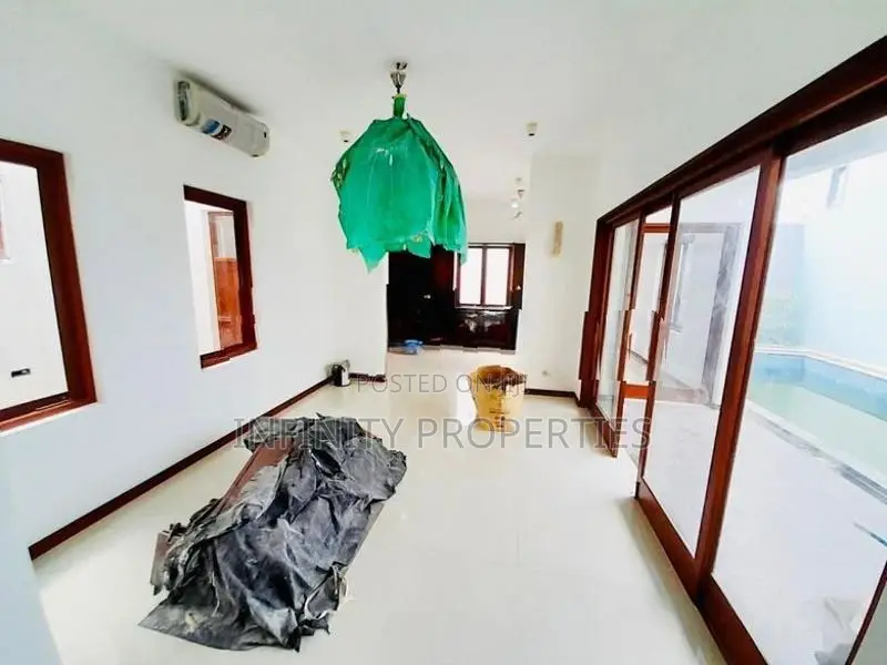 (ARNNI13) Chartered Architect Design 03 Story Luxury house for sale