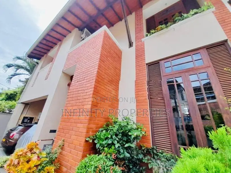 (ARNNI20) Luxury 02 Story House With 13 P Sale At Kohuwala Nugegoda