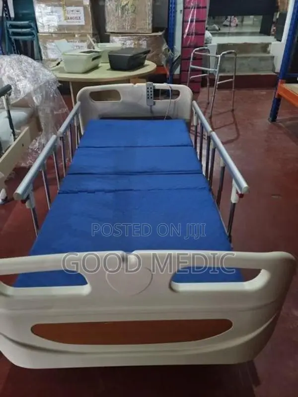 Patient four Function Electric Hospital Bed