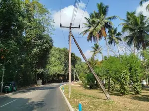 Land In Yakkala Commercial Plots
