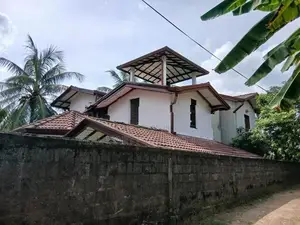 Siyabalape : 5 Bedrooms (17.25P) Luxury House for Sale