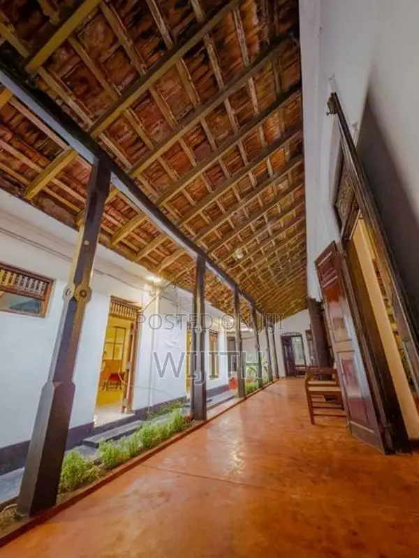Hotel for Sale in Hikkaduwa (walawwa )