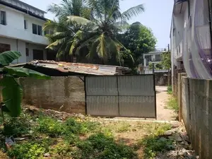 Rajagiriya : 8.5P Residential Land for Sale at Walawwaththa Road